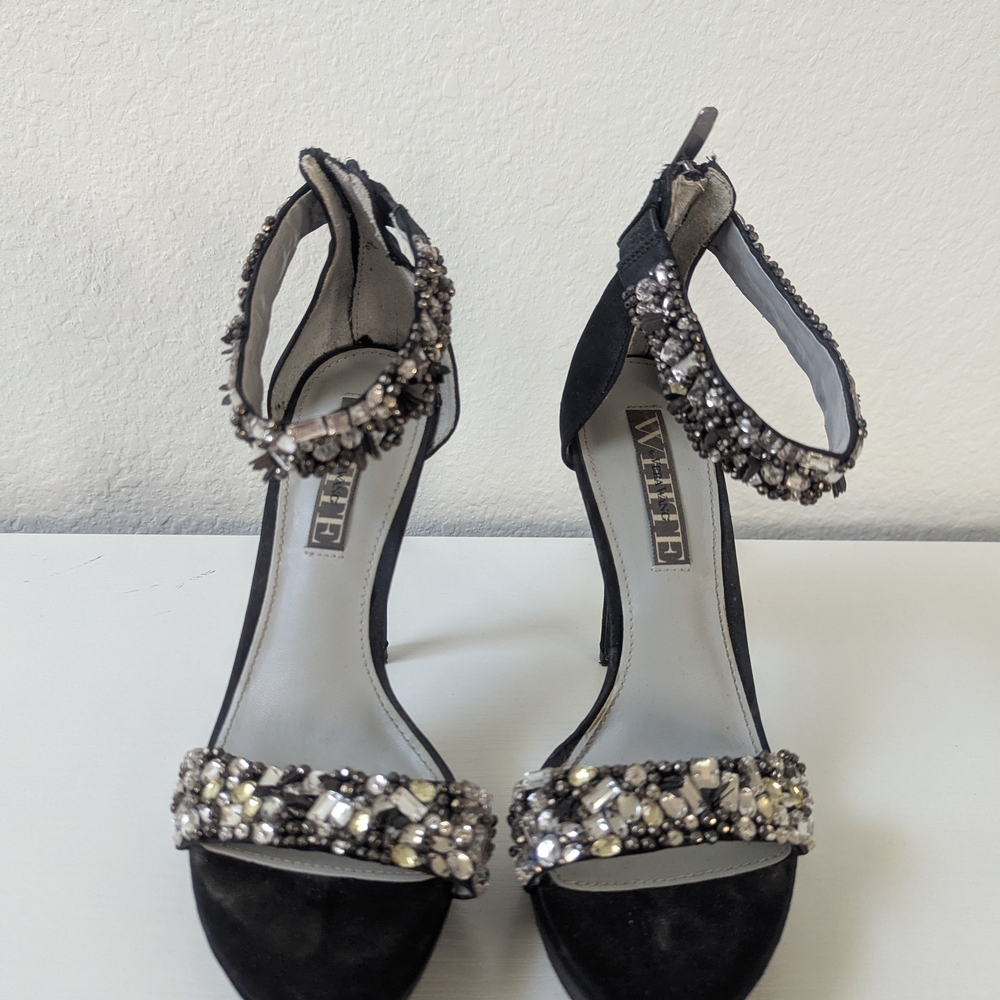 Vera Wang White Black and Silver Embell Heels